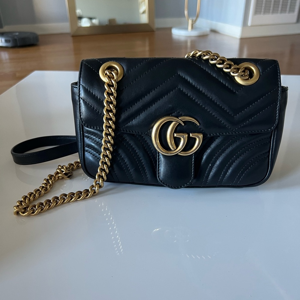 Gucci gg marmont matelassé shoulder bag mini